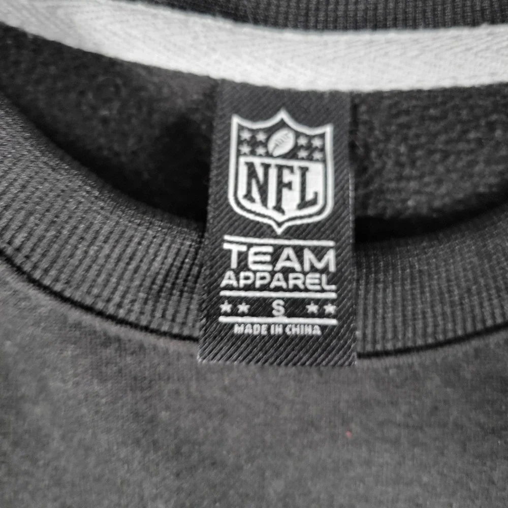 NFL Team Apparel Kansas City Chiefs Men Size S Black Grey Colorblock Sweatshirt